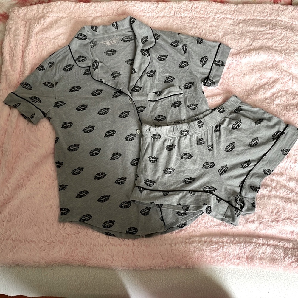 Victorias Secret Shorts Pajama Set
